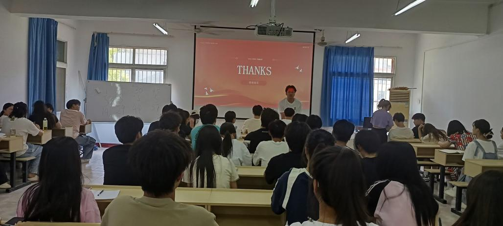 团聚青春,以培促干 团聚青春,以培促干