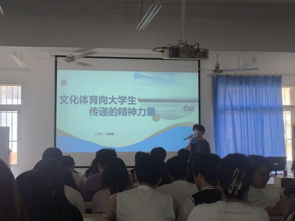 团聚青春,以培促干 团聚青春,以培促干