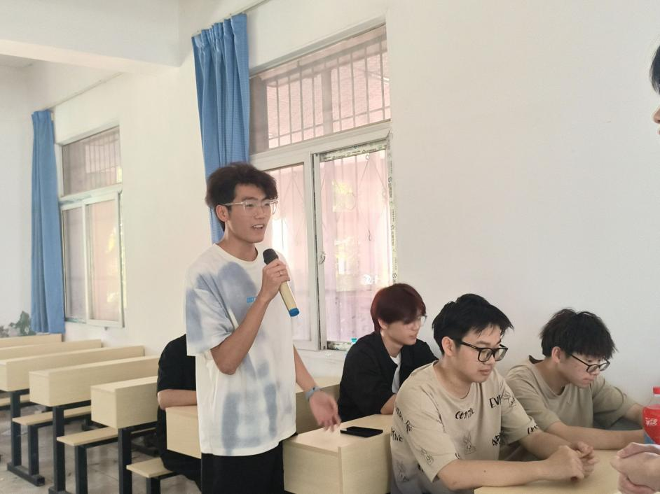 团聚青春,以培促干 团聚青春,以培促干